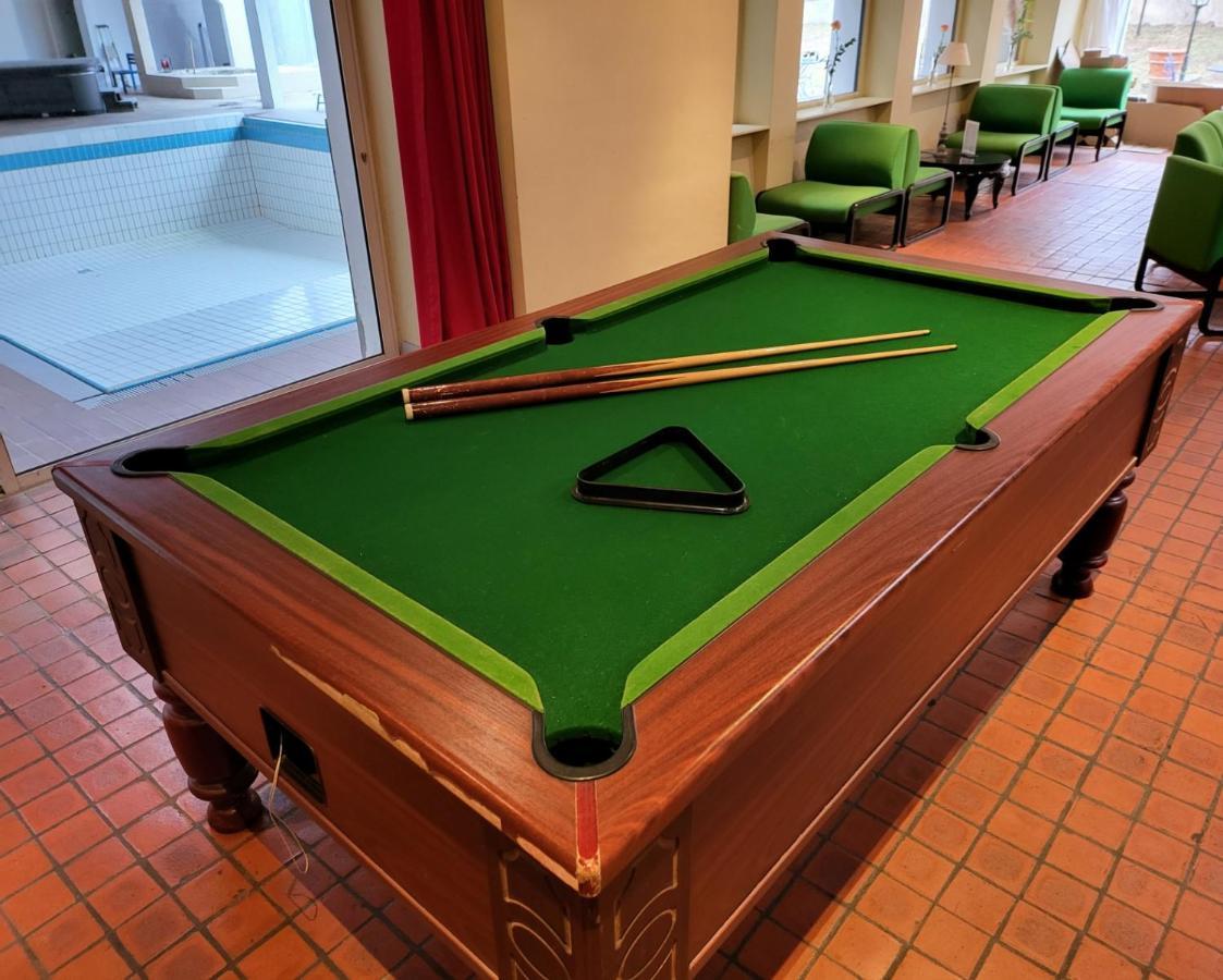 Hotel Causse Comtal Rodez, The Originals Relais Gages-le-Haut Eksteriør bilde
