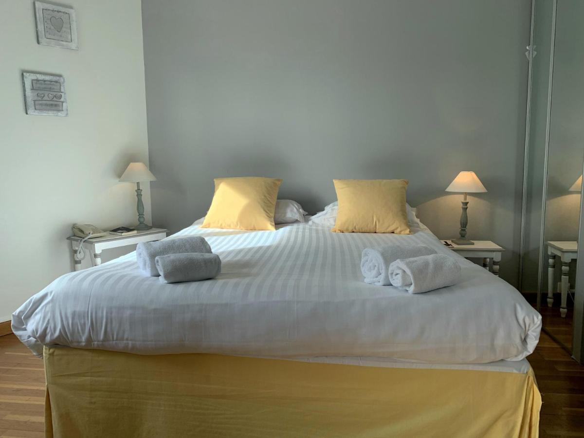 Hotel Causse Comtal Rodez, The Originals Relais Gages-le-Haut Eksteriør bilde